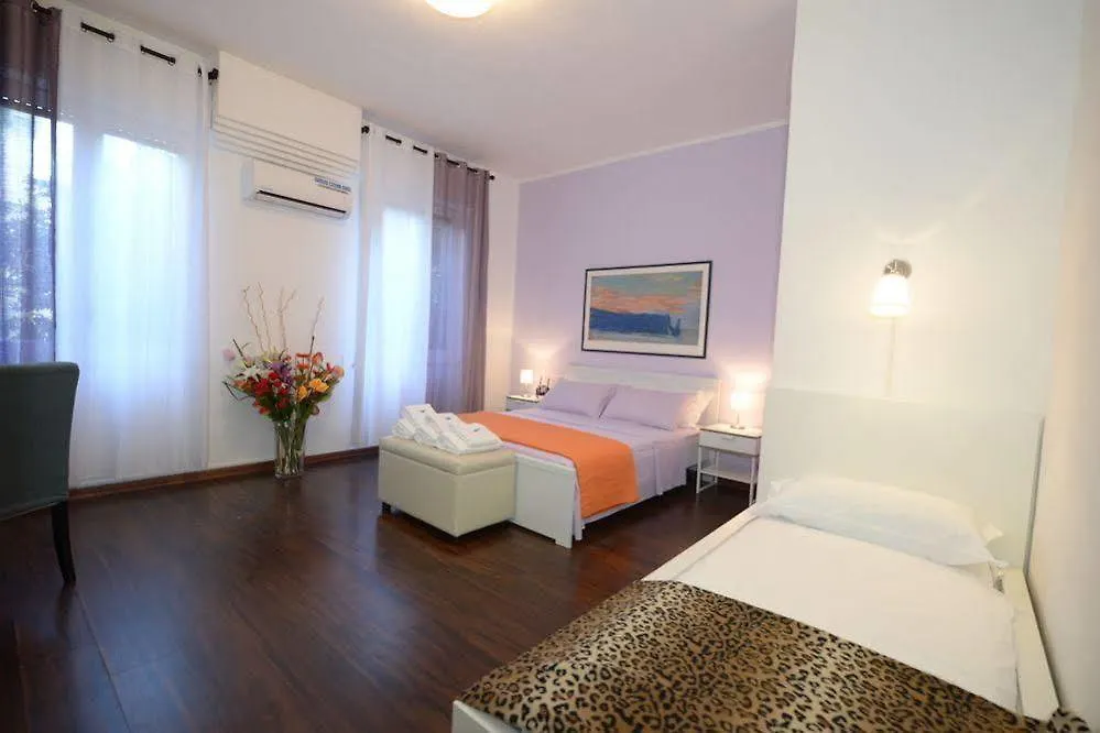 Bed & Breakfast A To Casa Bed and Breakfast Palermo