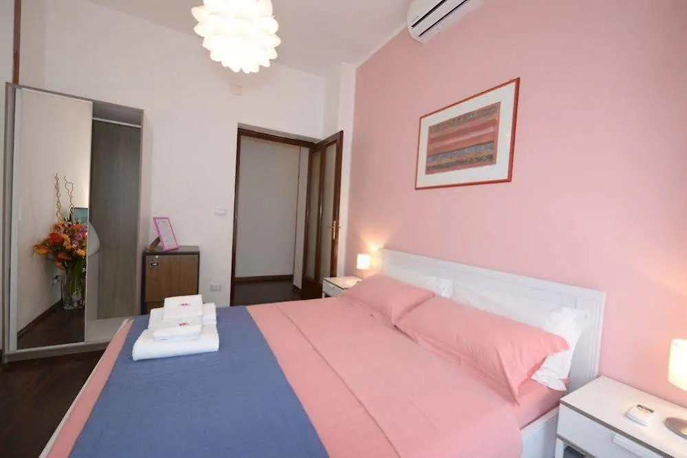 Bed & Breakfast A To Casa Bed and Breakfast Palermo