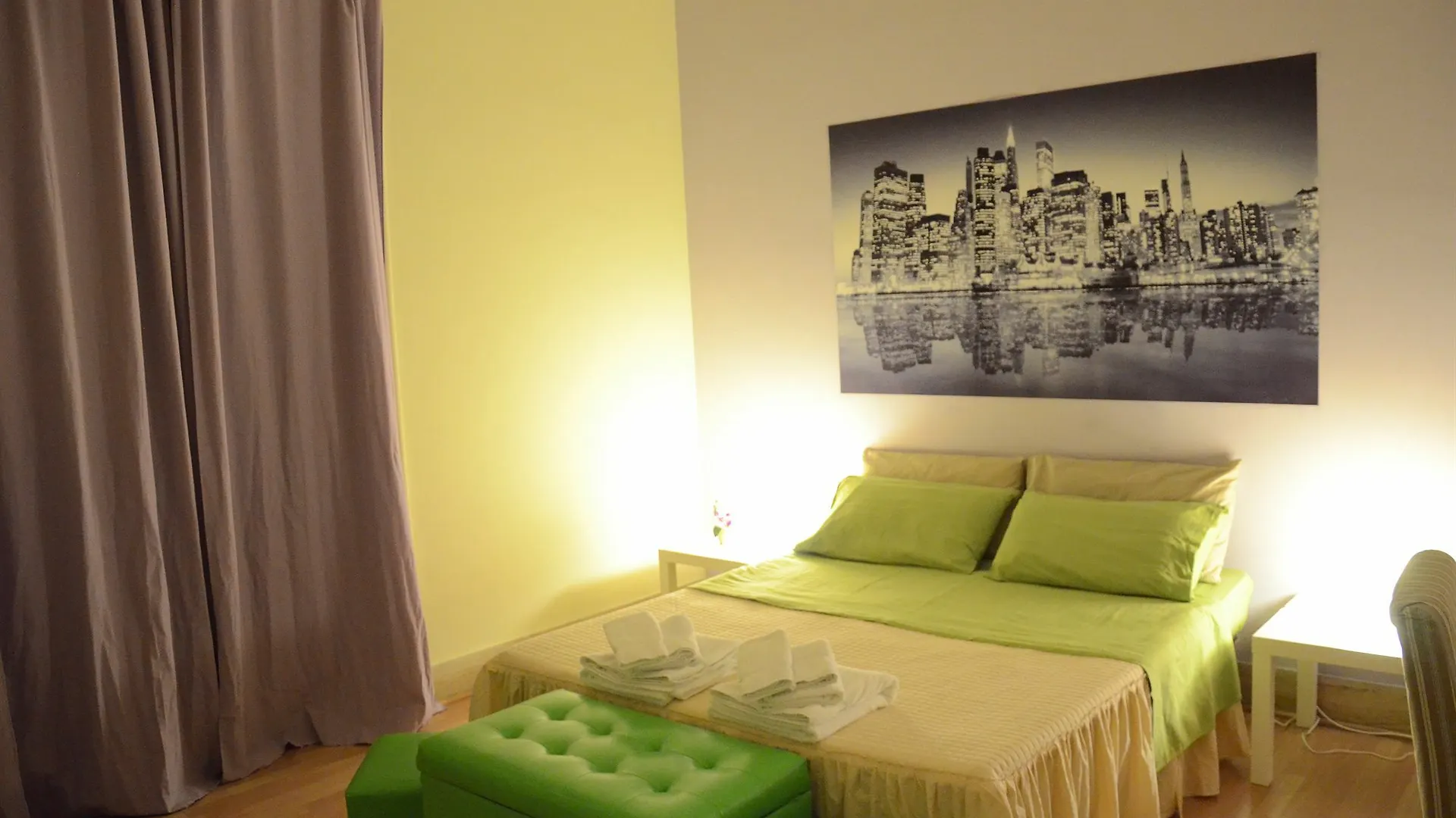 A To Casa Bed and Breakfast Palermo Bed & Breakfast