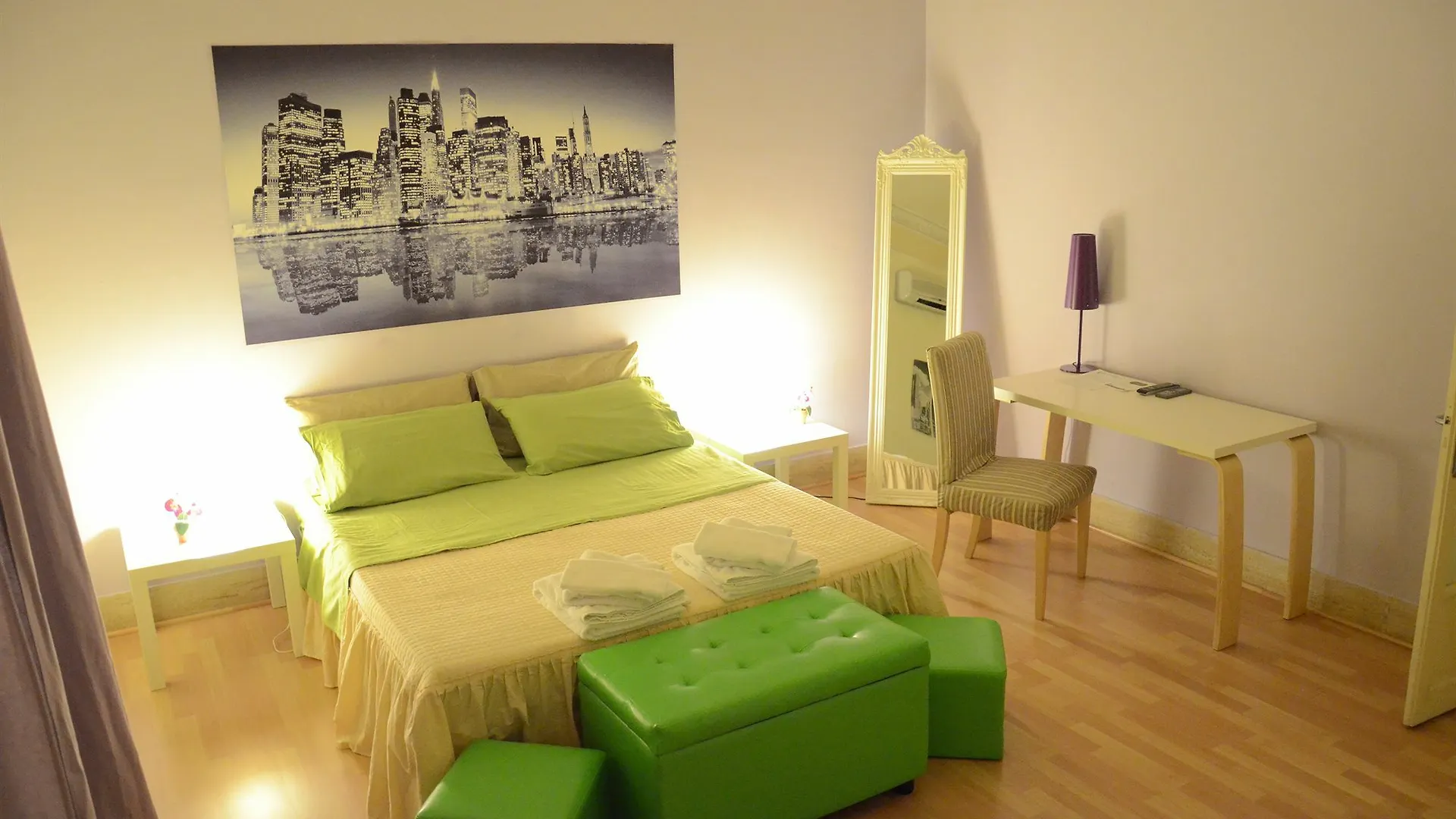 Bed and Breakfast A To Casa Palermo 2*,
